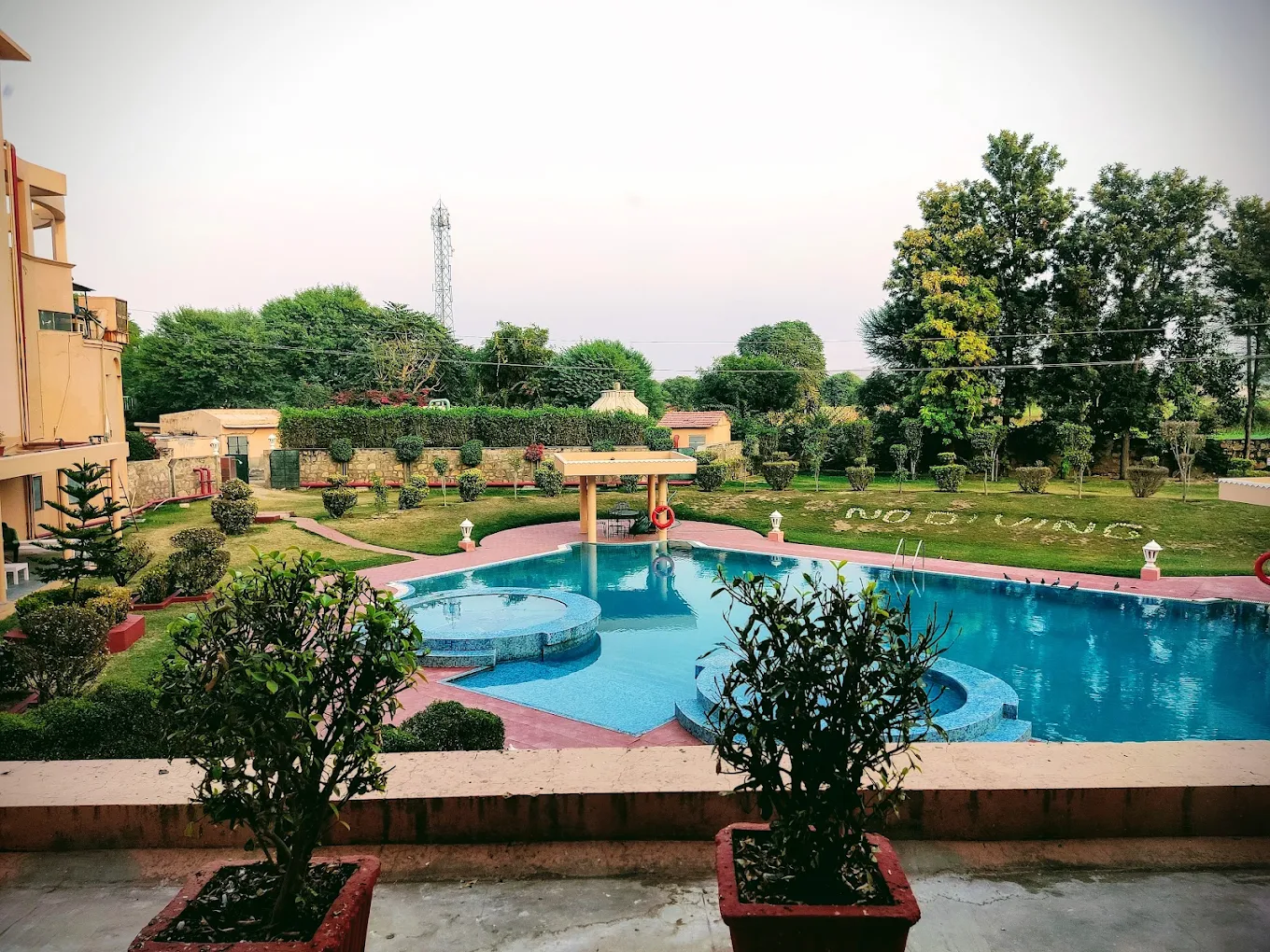 Gold Palace & Resort